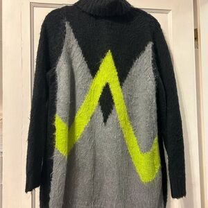 525 America Sweater